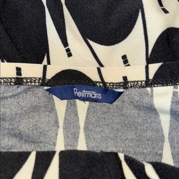 Stylish Black and White Halter Dress - Picture 10 of 11